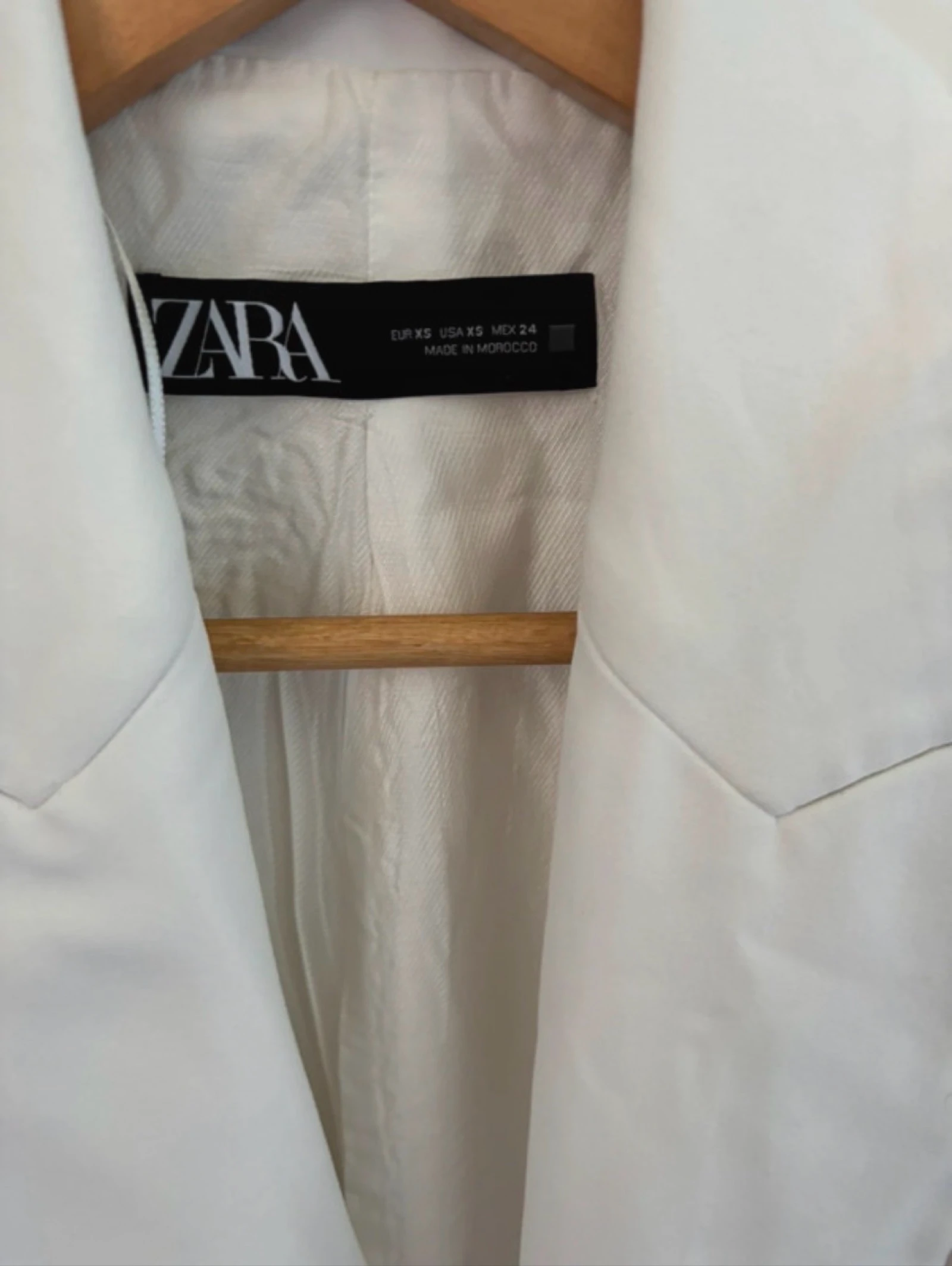 Blazer  fluida Zara blanca talla XS – photo 2